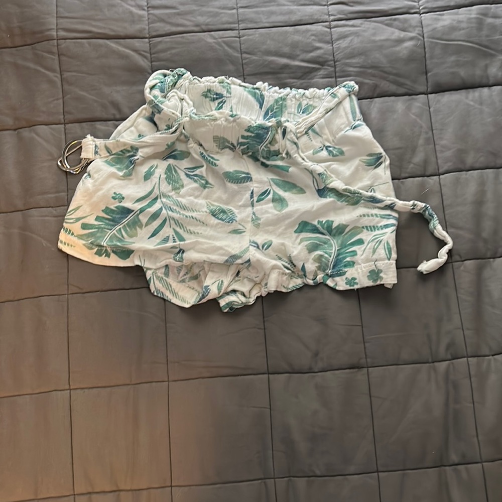 Women’s small cali 1850 shorts